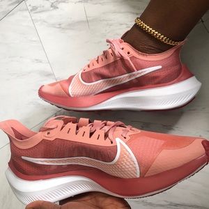 Nike Zoom Gravity Size 8